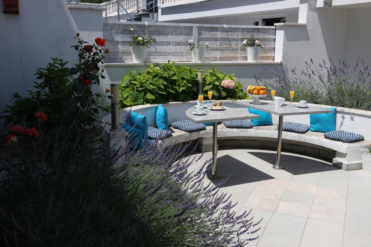 Hotel Bavaria Trogir Donji Seget Exterior foto